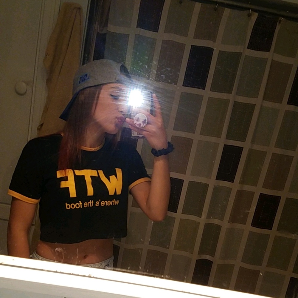 Meet your Posher, Kayla